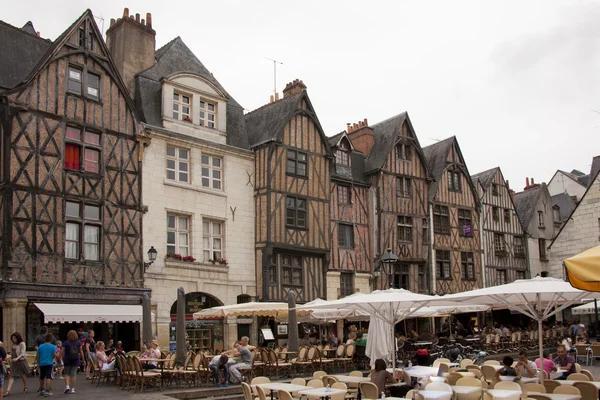 A praça medieval: coloque plumereau nos passeios vieux — Fotografia de Stock