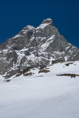 Kayak pistleri matterhorn altında