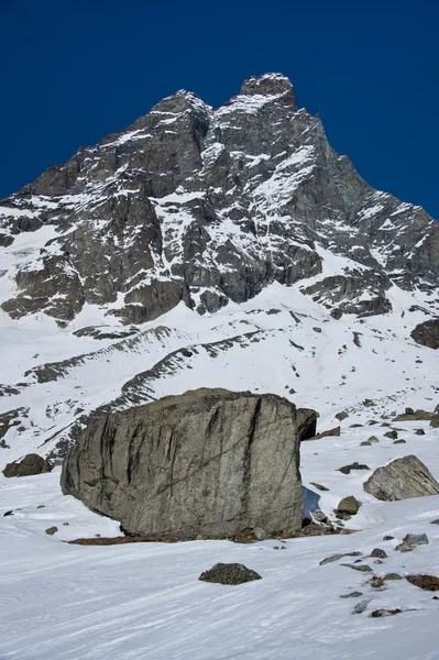 Pedra sob o Matterhorn — Fotografia de Stock