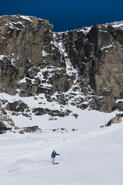 Matterhorn altında Kayak — Stok fotoğraf