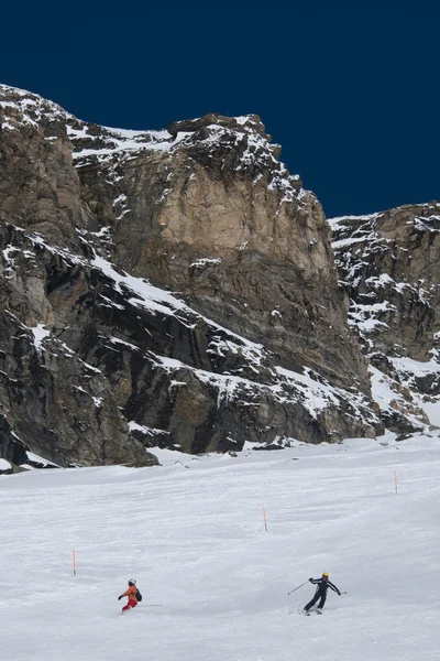 Kayakçı cervinia içinde — Stok fotoğraf