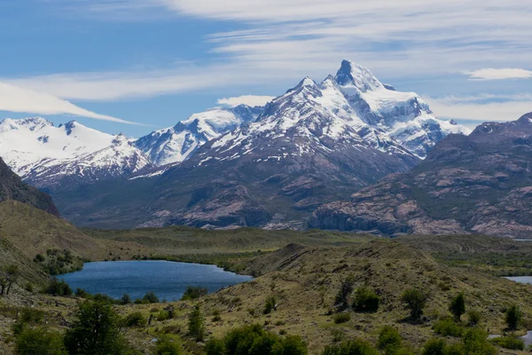 Göller ve andes üzerinden estancia cristina — Stok fotoğraf