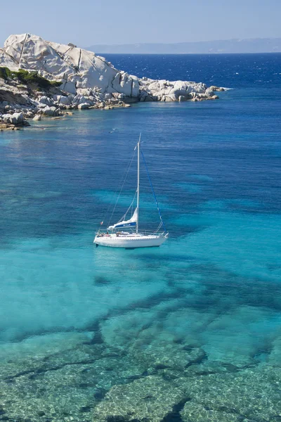 A Baía de Cala Spinosa na Sardenha — Fotografia de Stock