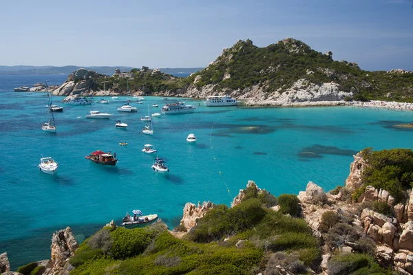 Cala Corsara, maravilhosa água do mar em Spargi — Fotografia de Stock