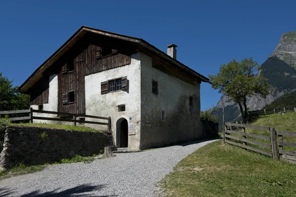 Heidihaus in Maienfeld, Switzerland Alps — Stock Photo, Image