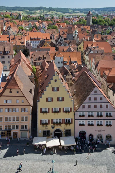 Utsikt över byn rothenburg ob der tauber — Stockfoto