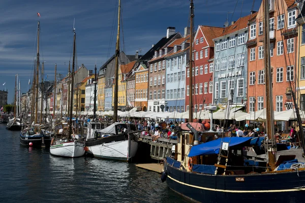 Los coloridos edificios de Nyhavn en Copenhague —  Fotos de Stock