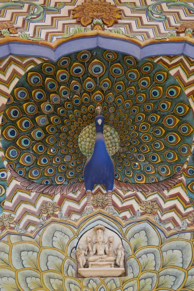 Tavus kuşu dekorasyon city palace, jaipur — Stok fotoğraf