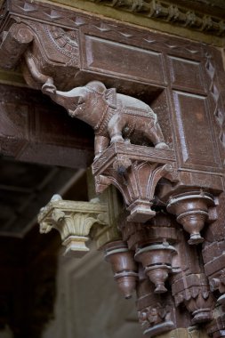 Cihangir mahal orchha içinde fil başkenti