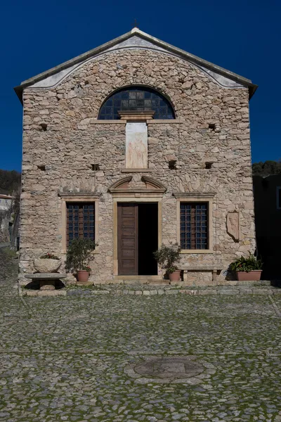 教会在 borgio verezzi — 图库照片