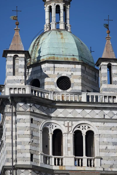 El campanario de San Lorenzo — Foto de Stock