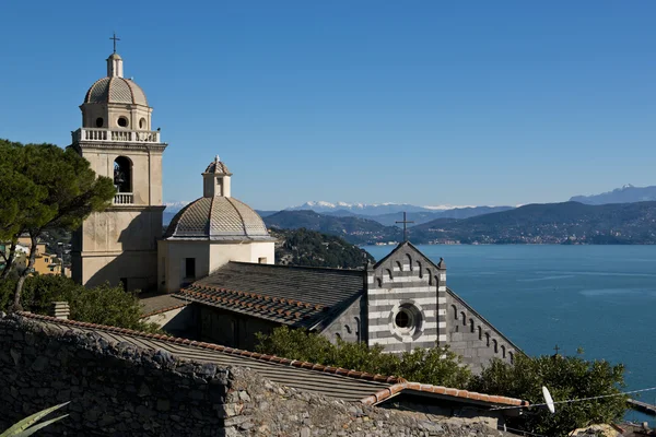 Iglesia de San Lorenzo en Portovenere —  Fotos de Stock