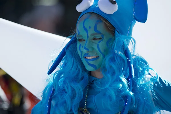 Masker au défilé du Festival du citron — Photo