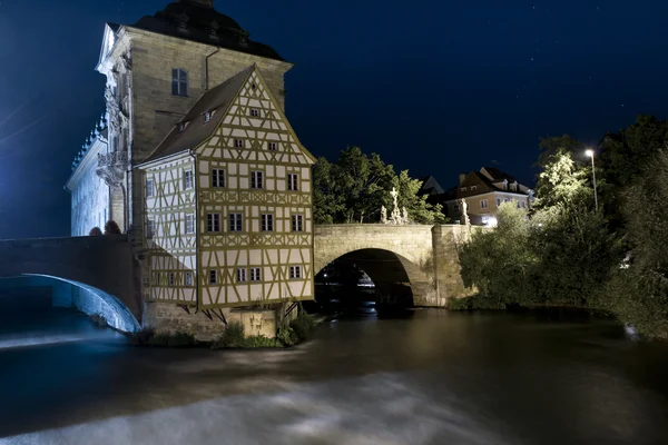 Antiguo Ayuntamiento de Bamberg por la noche — Foto de Stock