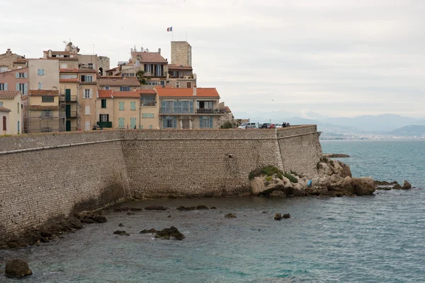 El pueblo fortificado de Antibes — Foto de Stock