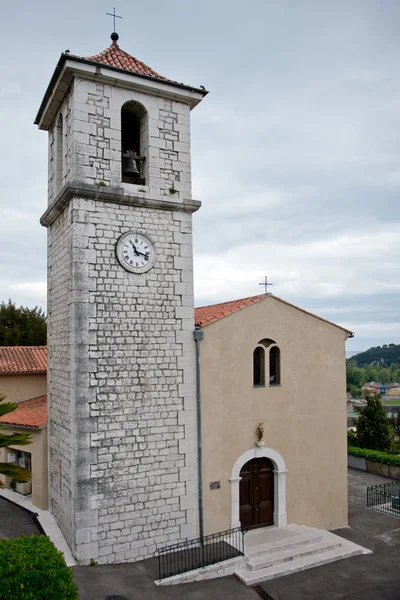 Kirche in villeneuve loubet — Stockfoto