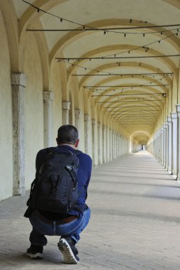 Kemerler, loggiato dei capuccini comacchio içinde