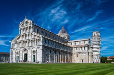 Dünyaca ünlü Piazza dei Miracoli, Pisa, Unesco Dünya Mirası Alanlarından biri.