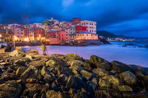 Рыболовная Деревня Боккадассе Центре Генуи Италия Освещена Ночью — стоковое фото