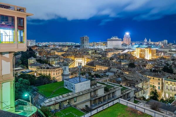 View Starého Města Janova Jeho Památkami Kostely Belvedere Spianata Castelletto — Stock fotografie