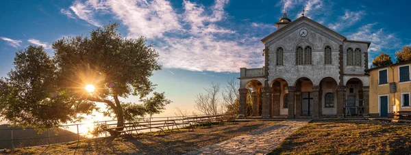 Santuário Nossa Senhora Caravaggio Topo Monte Orsena Comuna Rapallo — Fotografia de Stock