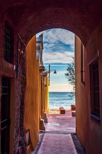 Talyan Rivierası Ndaki Eski Varigotti Kasabasından Küçük Bir Deniz Parçası — Stok fotoğraf