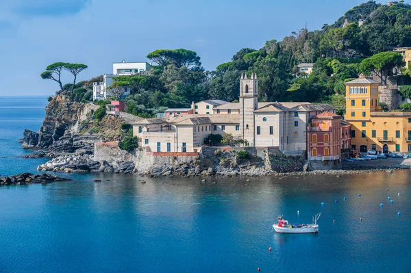 Stare Miasto Sestri Levante Kolorowymi Domami Widokiem Baia Del Silenzio — Zdjęcie stockowe