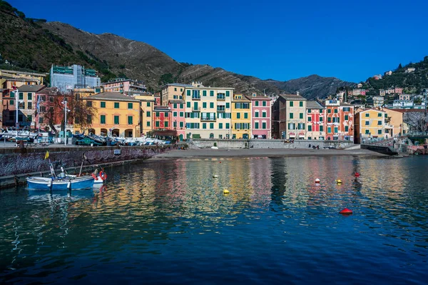 Widok Stare Kolorowe Domy Wsi Nervi Część Miasta Genua Włochy — Zdjęcie stockowe