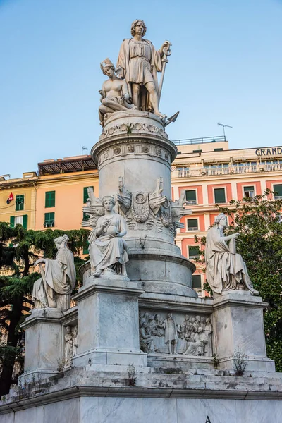 Monument Dedicat Lui Cristofor Columb Orașul Său Natal Genova Italia — Fotografie, imagine de stoc