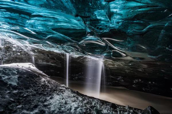 Maravilhosas Cores Gelo Azul Nas Cavernas Gelo Vatnajokull Maior Geleira — Fotografia de Stock