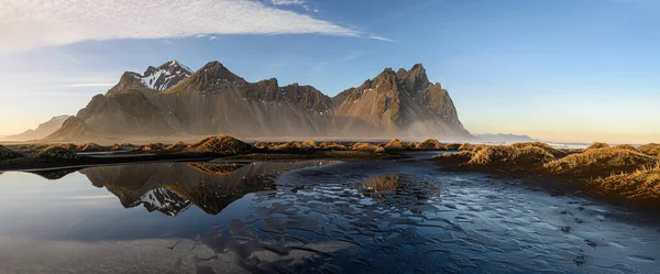 Vestrahorn Hora Její Černá Písečná Pláž Jižním Islandu — Stock fotografie