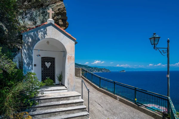 Little White Chapel Trail Noli Spotorno Italian Riviera — Stockfoto