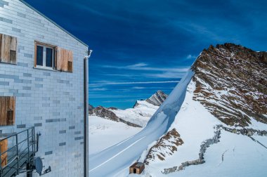 Monchsjoch Hut, İsviçre Alp Dağları 'na ait bir dağ kulübesi.