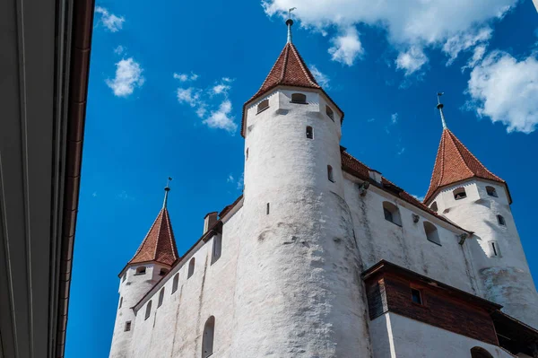 Castillo Blanco Thun Pueblo Thunersee Cantón Berna Suiza —  Fotos de Stock