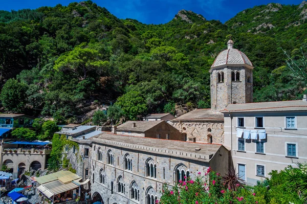 Klostret San Fruttuoso — Stockfoto