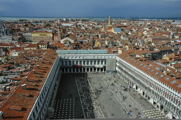 Overlooking St. Mark's Square in Venice from above — Stock Photo, Image