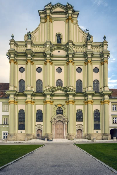 Schaufenster der Kirche — Stockfoto