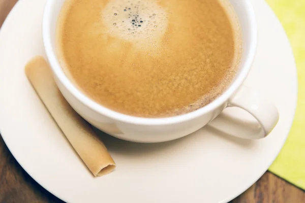 Close-up van een kop van koffie — Stockfoto