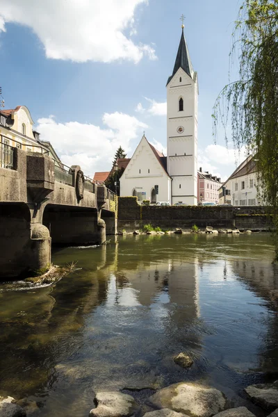 River Amper and Church St. Leonhard — Stock Photo, Image