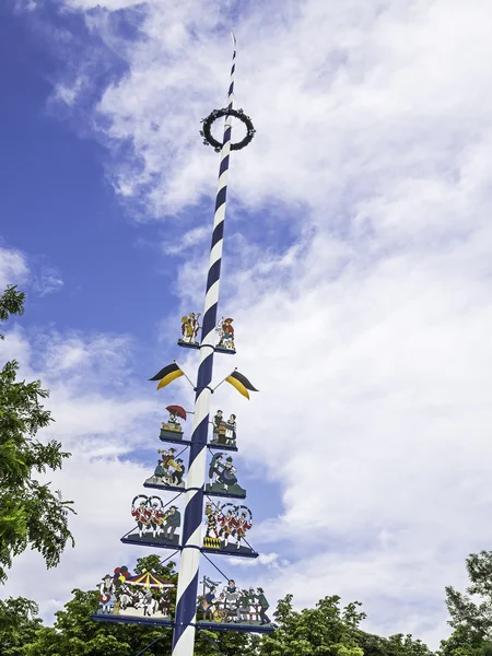 Maypole bávaro tradicional —  Fotos de Stock