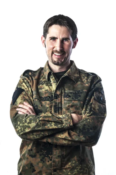 Man med kamouflage — Stockfoto
