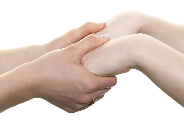 Mãos segurando um ao outro — Fotografia de Stock