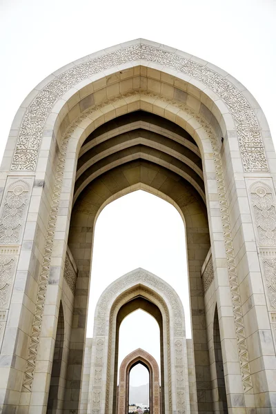 Brama grand sułtana qaboos Meczet — Zdjęcie stockowe