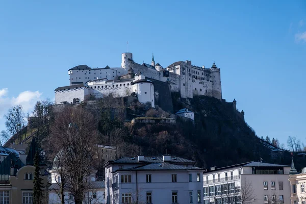 Θέα Στην Πόλη Σάλτσμπουργκ Και Κάστρο Στην Αυστρία Ευρώπη Φεβρουάριο — Φωτογραφία Αρχείου