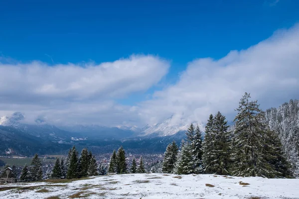 Schneelandschaft Bei Garmisch Partenkirchen Bayern Frühling Stockbild