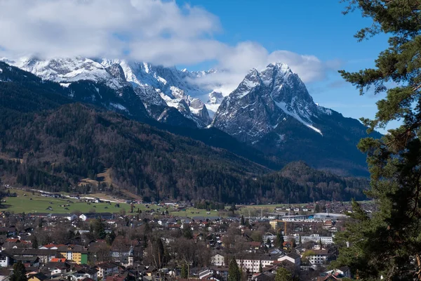 Landschap Met Zon Bij Garmisch Partenkirchen Beieren Lente — Stockfoto