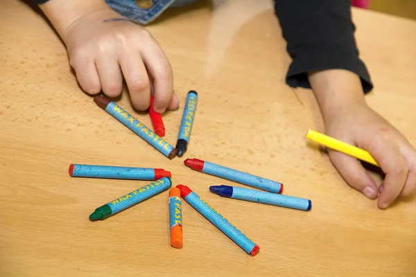 The crayons — Stock Photo, Image