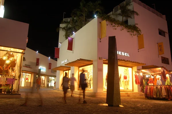 Cidade histórica à noite Fotos De Bancos De Imagens Sem Royalties