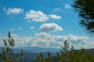 Kıbrıs dağ manzarası