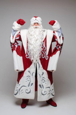 Göz kırpan babanın portresi